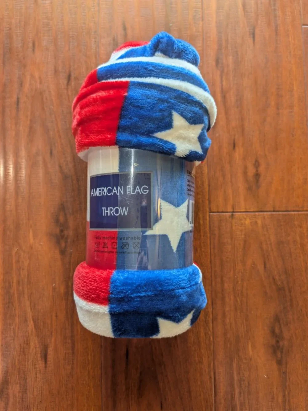 Plazatex American Flag Oversized Throw Blanket 50x70 Micro Plush Patriotic